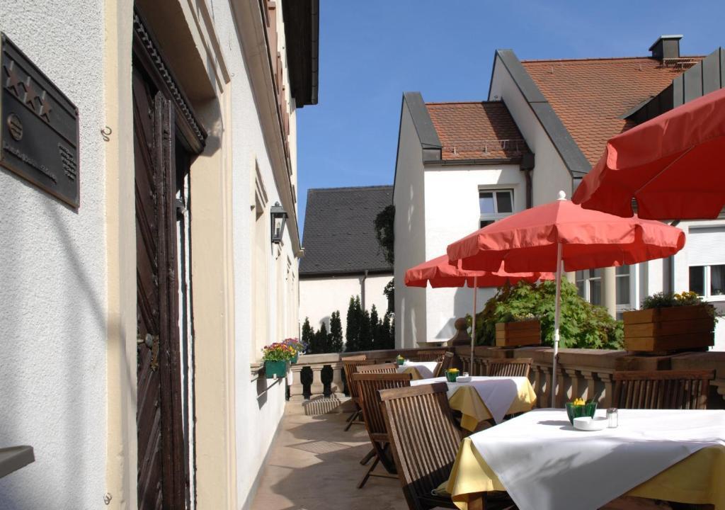 Hotel Gasthof Der Krug 스테구라치 외부 사진
