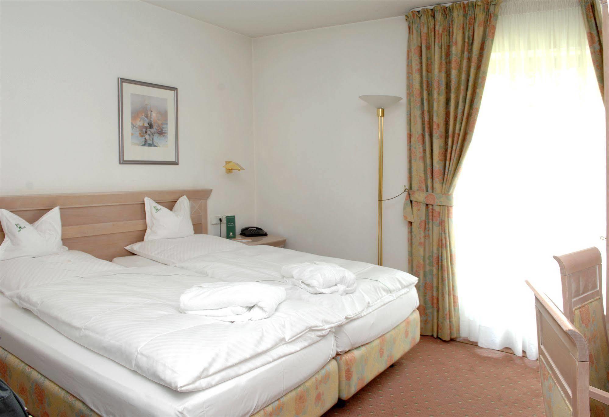 Hotel Gasthof Der Krug 스테구라치 외부 사진